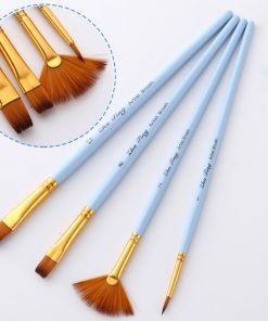 oil paint brushes closeup